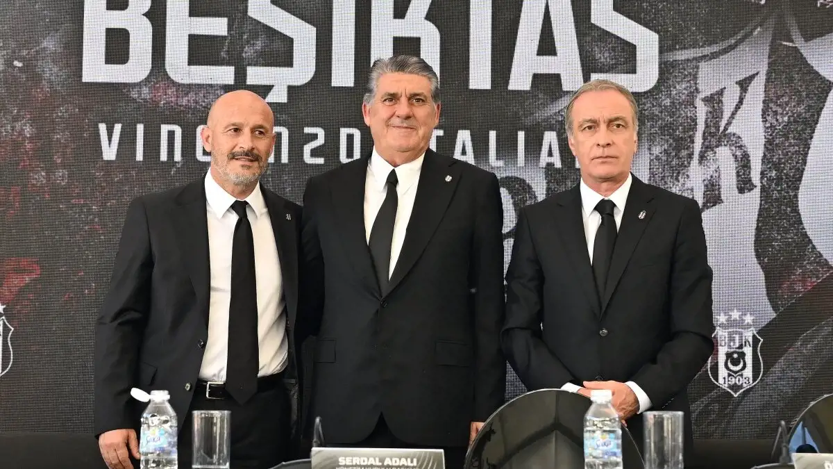 Beşiktaş zegt afscheid van negen spelers onder nieuwe trainer Italiano