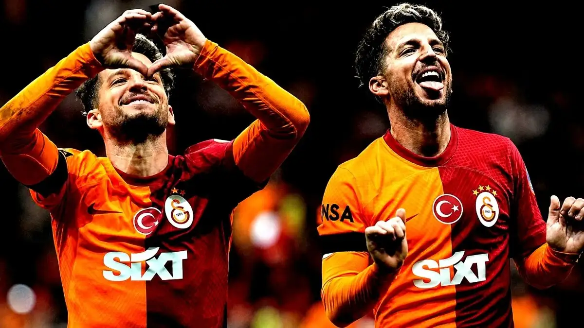 Mertens vraagt bij Galatasaray om bedenktijd voor rol als assistent-trainer