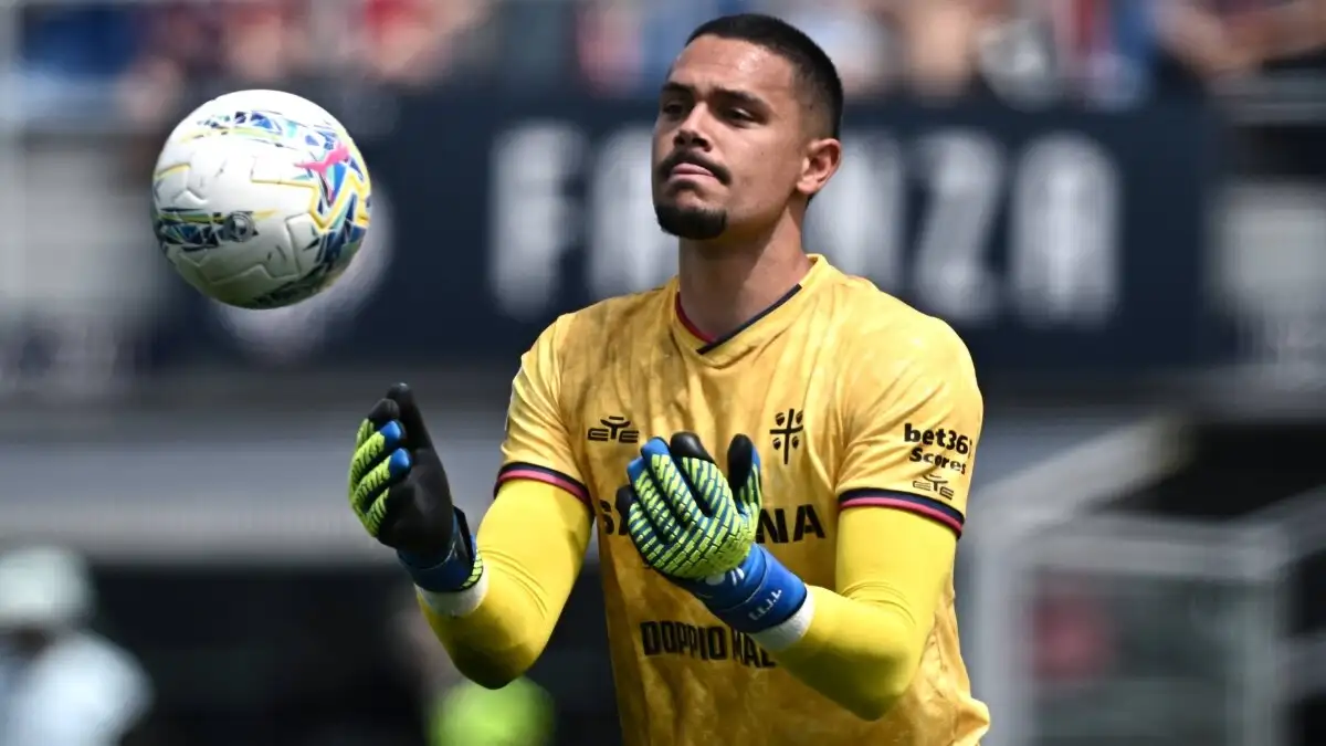 Beşiktaş zet in op Cagliari-doelman Elia Caprile: Italiano wil vertrouwde keeper
