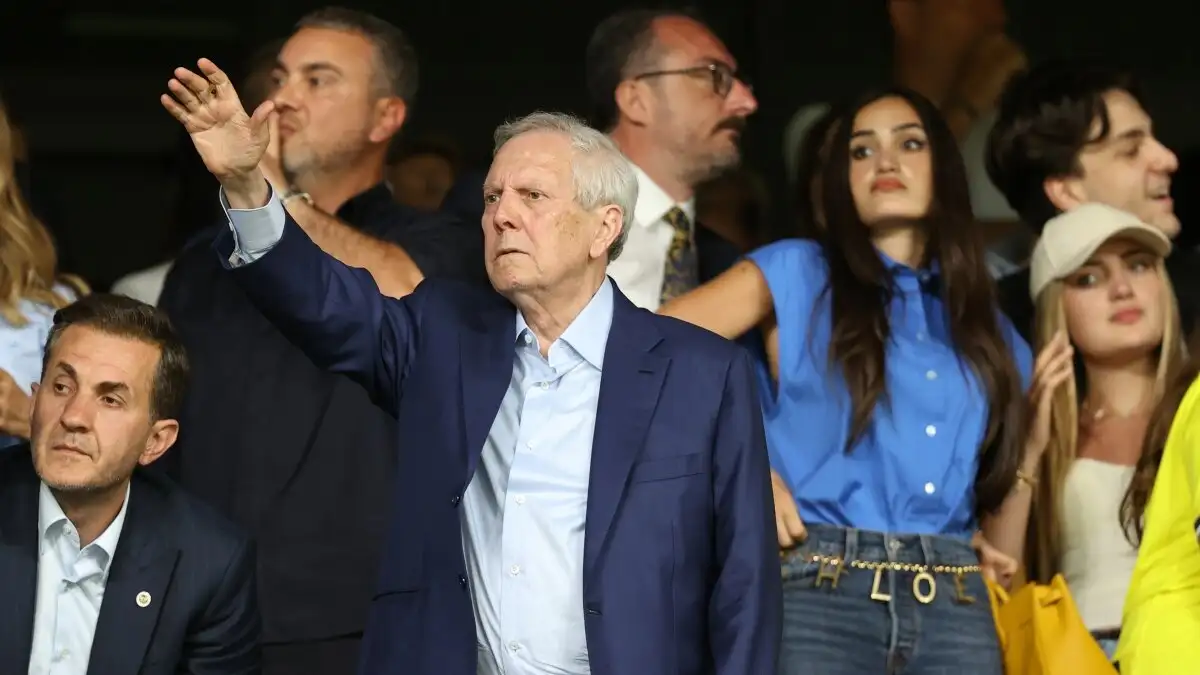 Fenerbahçe start renovatie van omstreden Maraton E tribune