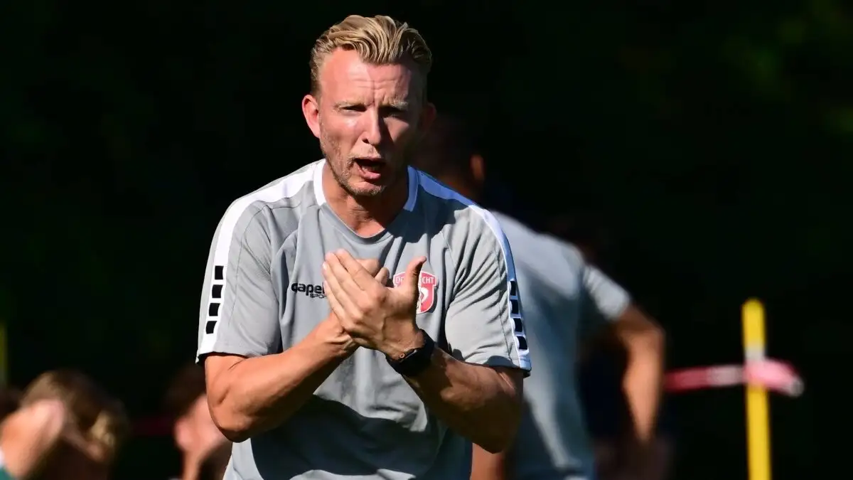 Dirk Kuyt zet carrière voort als assistent-coach bij Fenerbahçe