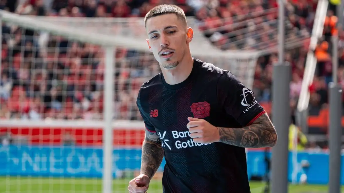 Grimaldo kiest voor Atletico Madrid: Bayer Leverkusen accepteert bod van meer dan 20 miljoen euro