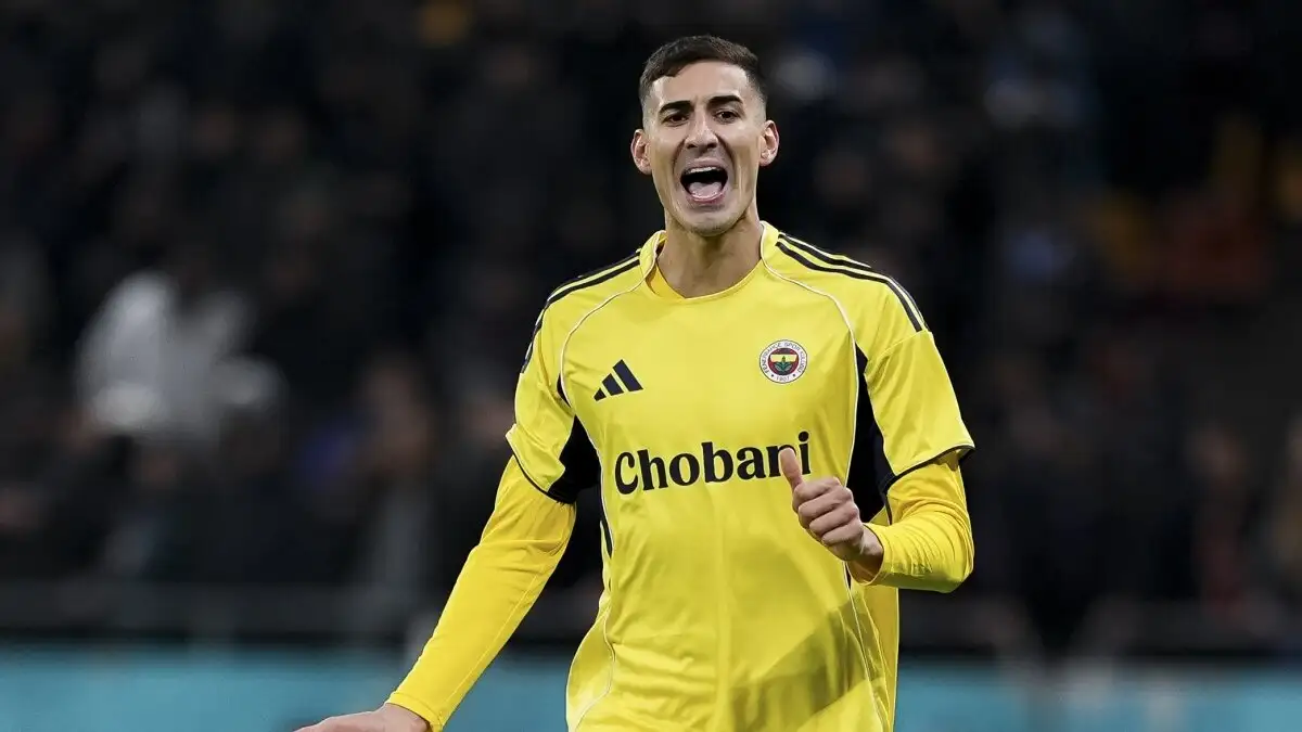 Roma zoekt nieuwe rechtsback na vertrek Zeki Çelik, Mert Müldür op de shortlist
