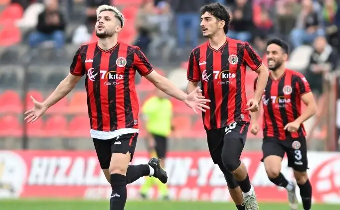 Karşıyaka zet onderhandelingen over huur van Veysel Karani Ünal op hold na Alanyaspor‑eis
