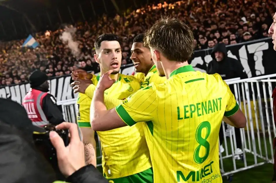 Galatasaray zet interesse in Matthis Abline stop