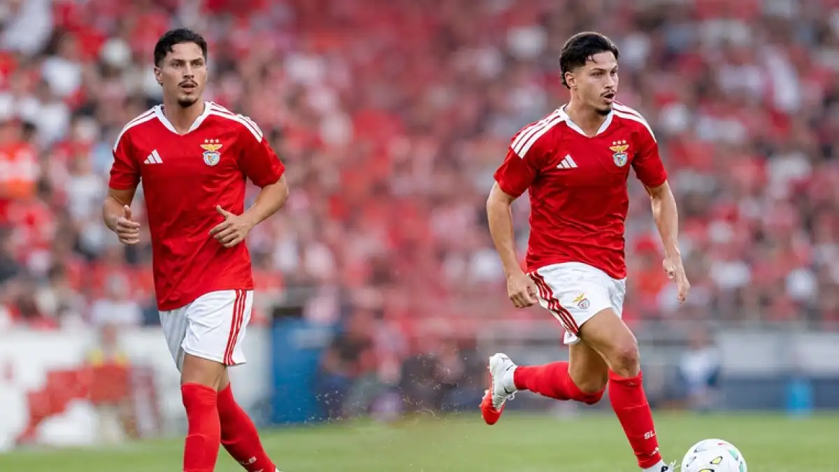 Galatasaray bereidt huur met optie tot koop voor op Franjo Ivanovic van Benfica