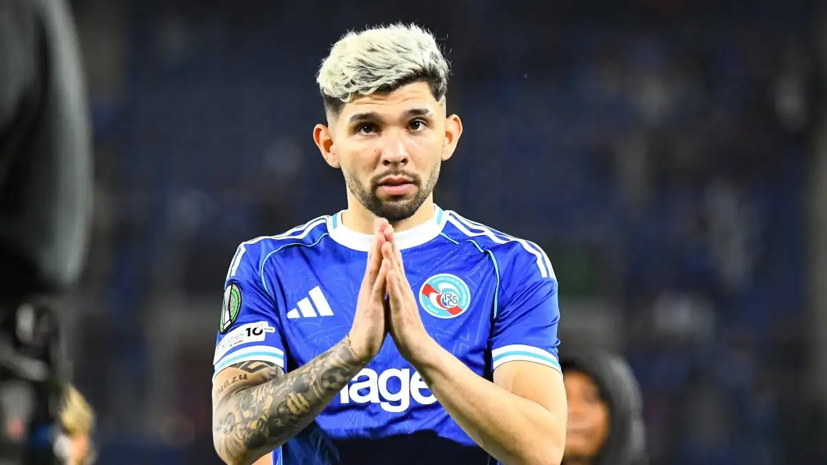 Galatasaray en Ipswich Town strijden om Paraguayaanse middenvelder Julio Enciso