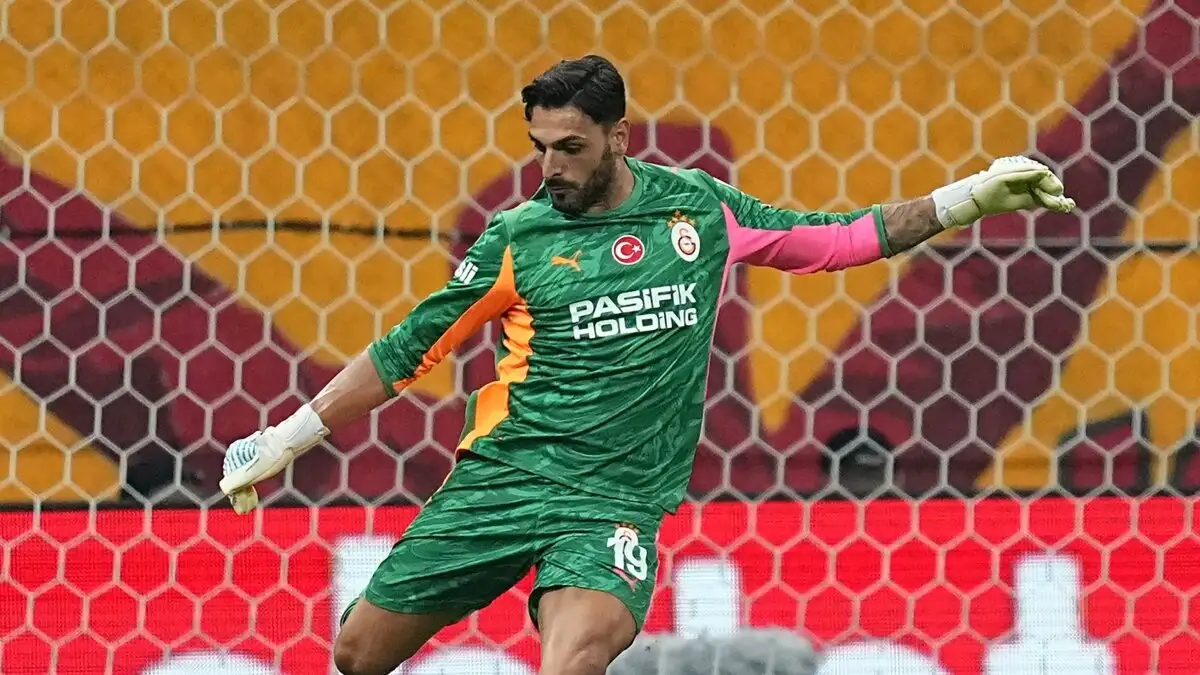 Göztepe zoekt versterking bij doelman Günay Güvenç na vertrek Mateusz Lis