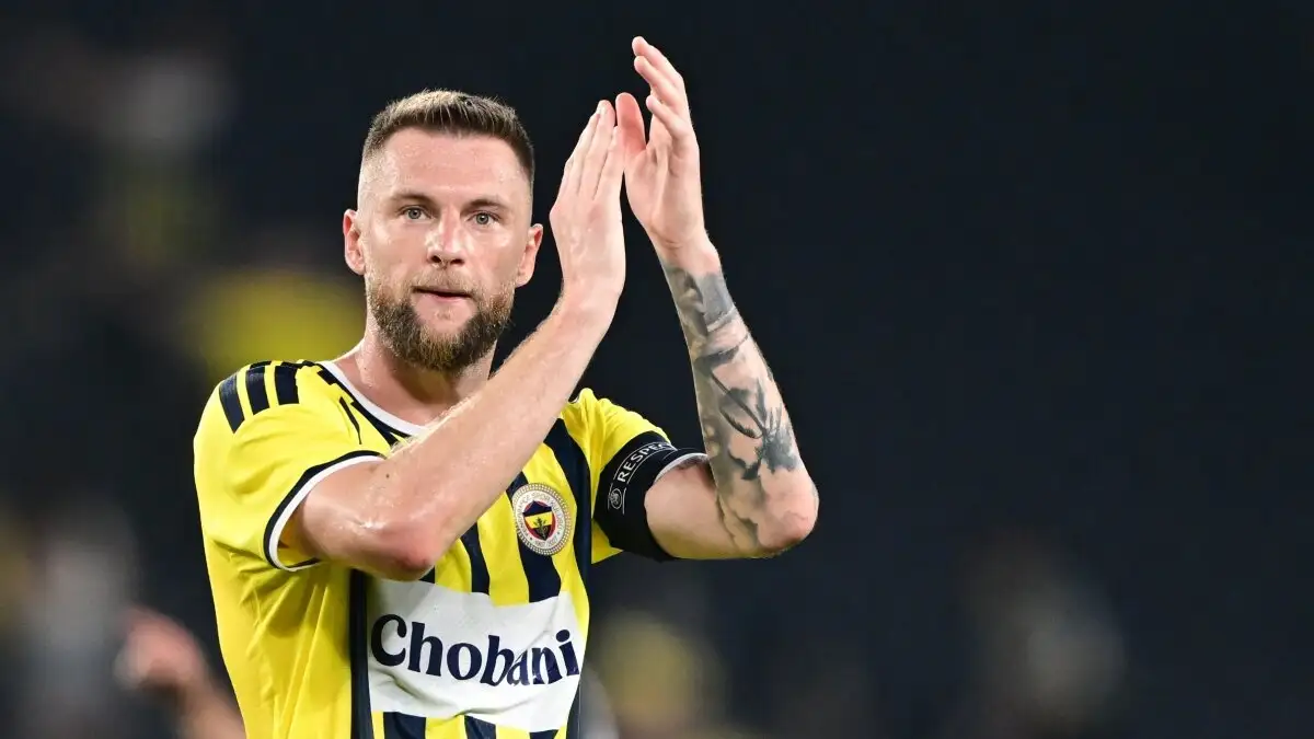 Fenerbahçe-aanvoerder Milan Skriniar looft Nathan Ake en kijkt uit naar Sturm Graz