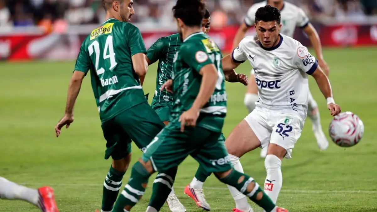 Bursaspor wint met 2-0 bij Bodrum FK in Trendyol 1. Lig