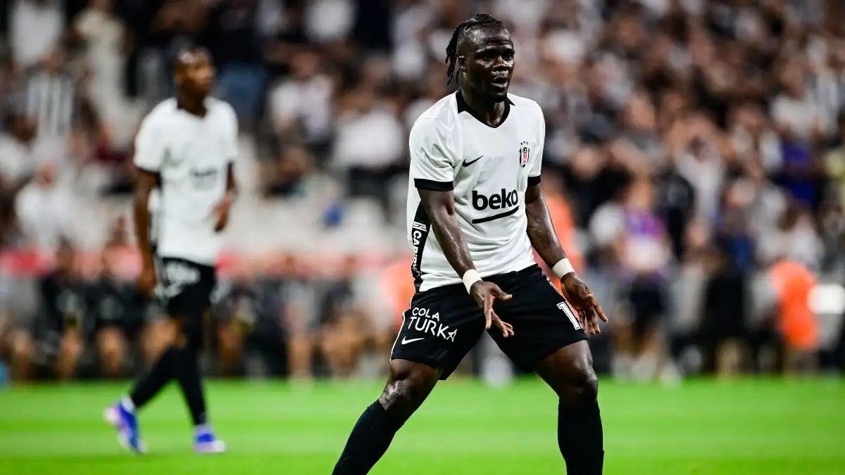 Junior Olaitan: 'Ik vecht elke dag voor Beşiktaş'