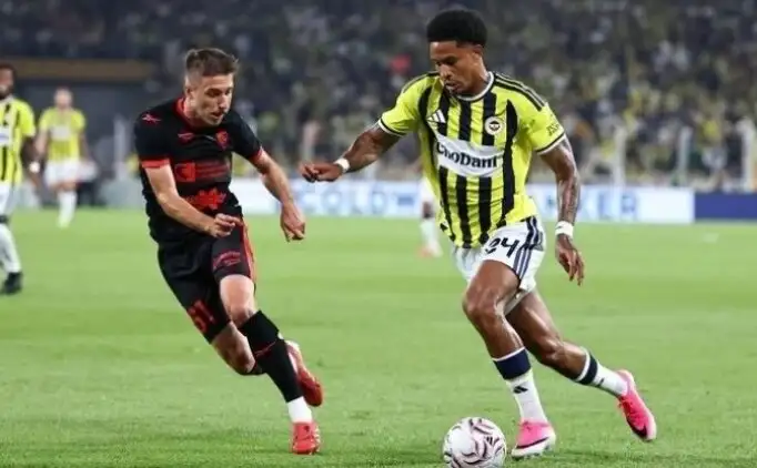 Fenerbahçe-manager Joes Blakborn vraagt salarisverhoging voor geblesseerde Oosterwolde
