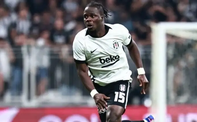 Junior Olaitan stormt bij Beşiktaş: van anonieme transfer naar publieke favoriet