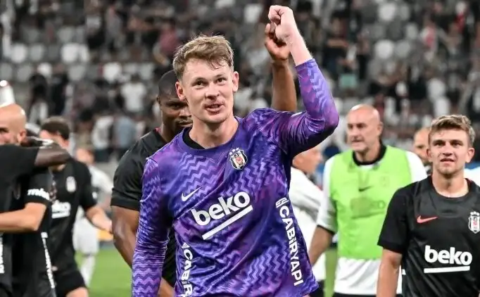 Alexander Nübel houdt nul in zes officiële wedstrijden voor Beşiktaş
