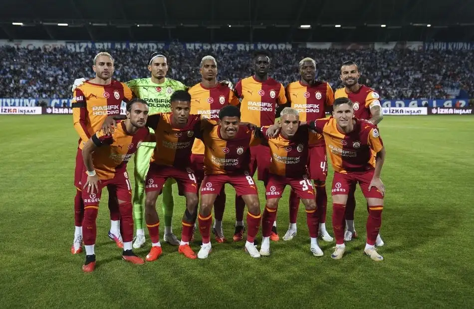 Nihat Kahveci kritiseert Galatasaray ondanks 3-0 voorsprong: 'Hij was er niet op het veld'