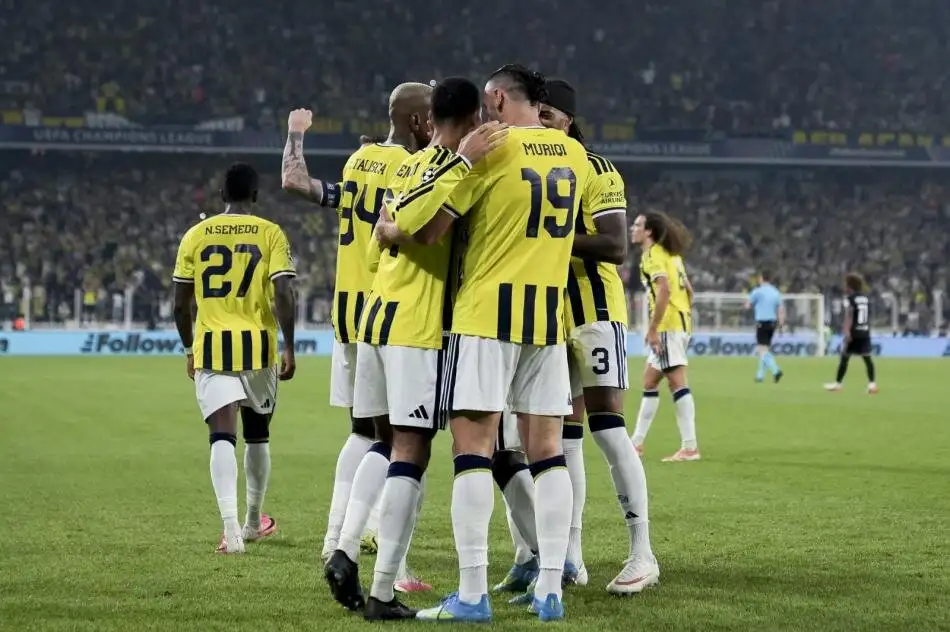 Fenerbahçe overweegt verkoop van Anderson Talisca aan Al-Jazira voor minimaal vijftien miljoen euro