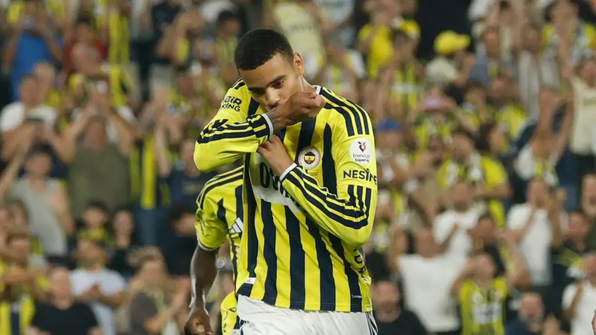 Mason Greenwood schittert met twee goals en een assist voor Fenerbahçe tegen Konyaspor