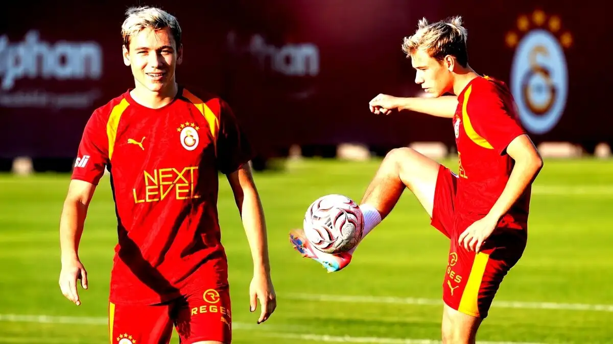 Galatasaray neemt nieuwe aanwinst Batrakov mee in selectie voor duel met Göztepe