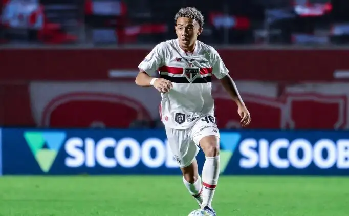 Fenerbahçe overweegt investering in 19-jarige Braziliaan Pedro Ferreira van São Paulo