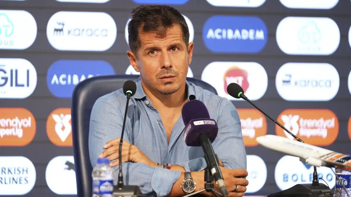 Emre Belözoğlu kritiseert buitenlandersregel na gelijkspel tegen Başakşehir