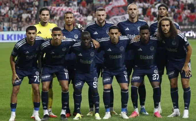 Fenerbahçe-spelers Ederson, Oğuz Aydın en İrfan Can Kahveci schitteren tegen Lyon