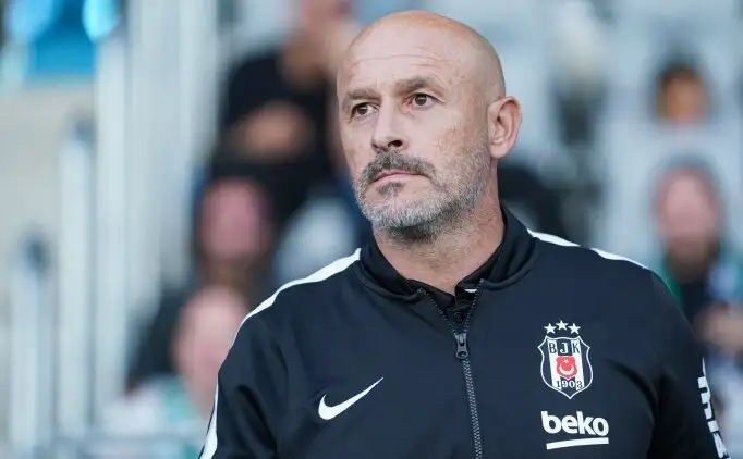 Vincenzo Italiano bereidt Beşiktaş voor op Fenerbahçe-duel in Ümraniye
