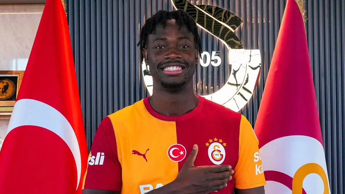 El Chadaille Bitshiabu is de 12de Fransman en 220ste buitenlandse speler van Galatasaray