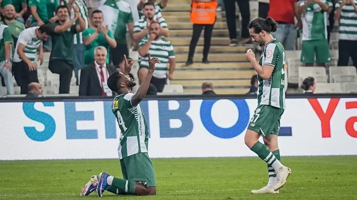 Bursaspor wint met 4-0 van İstanbulspor, Iheanacho tweemaal trefzeker