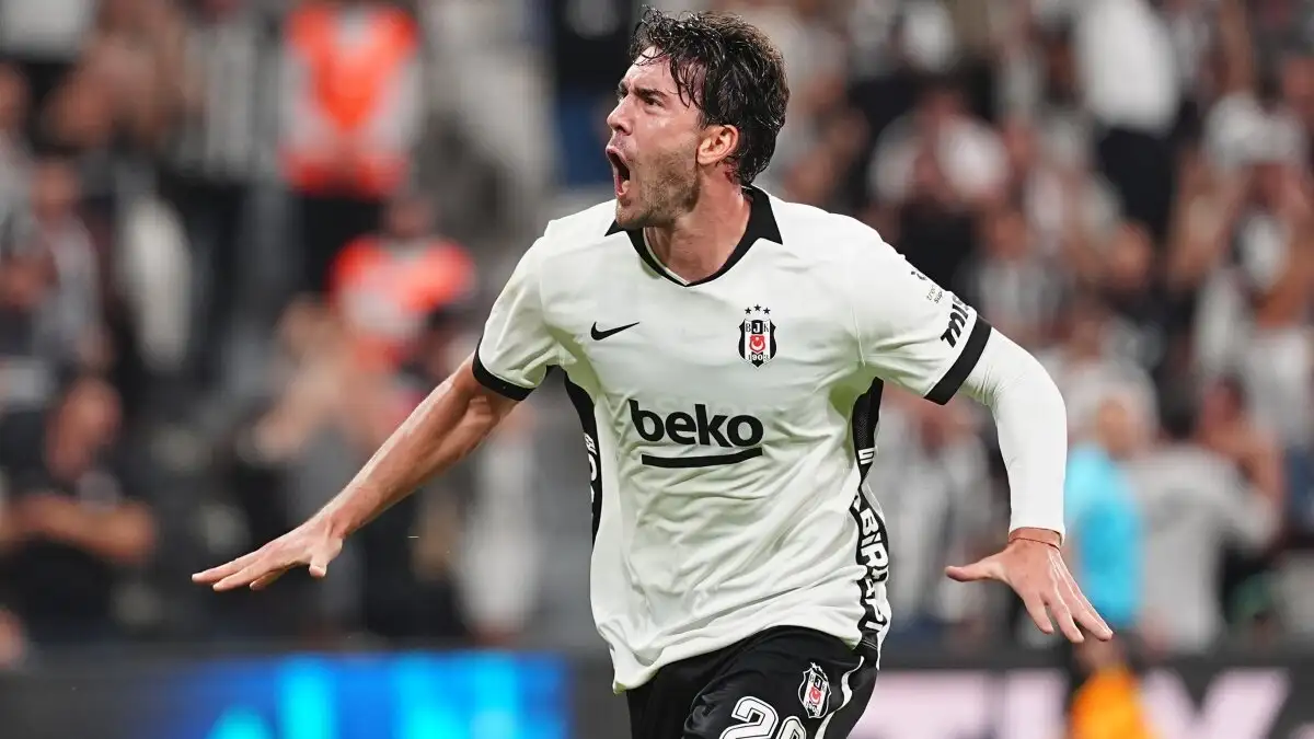 Beşiktaş reist voltallig naar Kadıköy voor krachtmeting met Fenerbahçe
