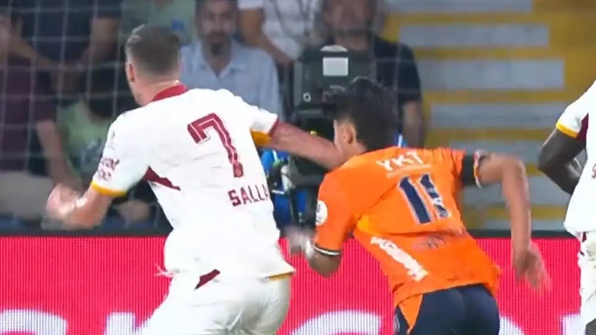 Galatasaray furieus op strafschopbeslissing tegen Başakşehir
