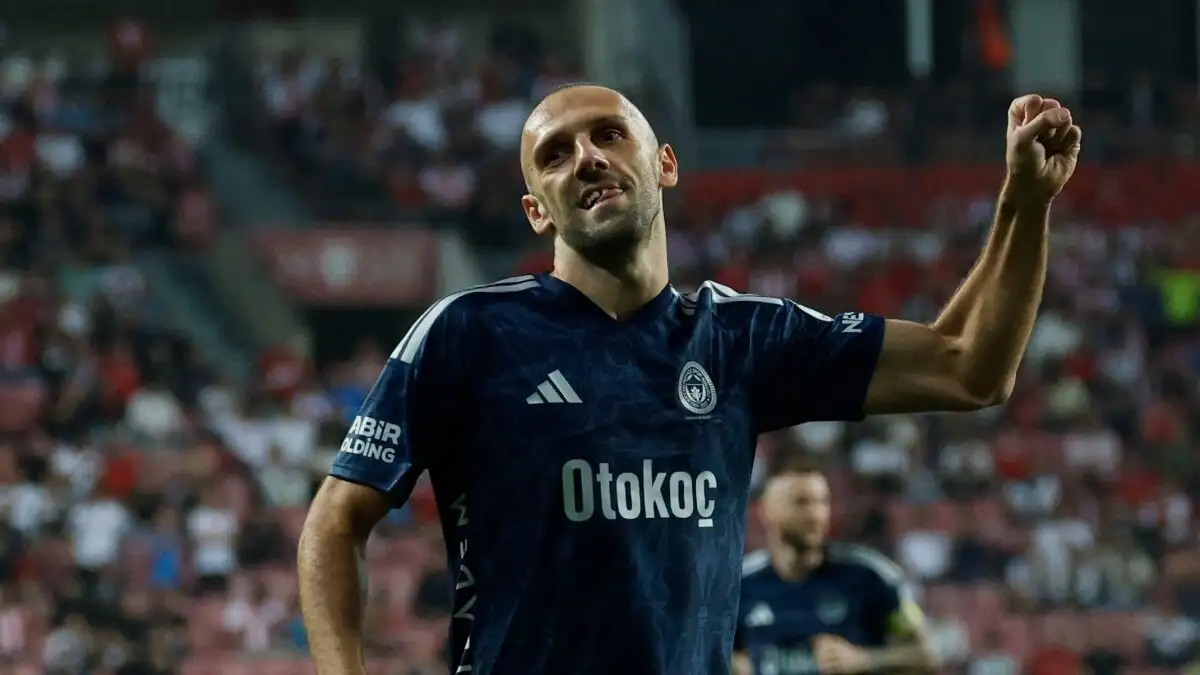 Vedat Muriqi keert na zes jaar terug in de Fenerbahçe-Beşiktaş derby