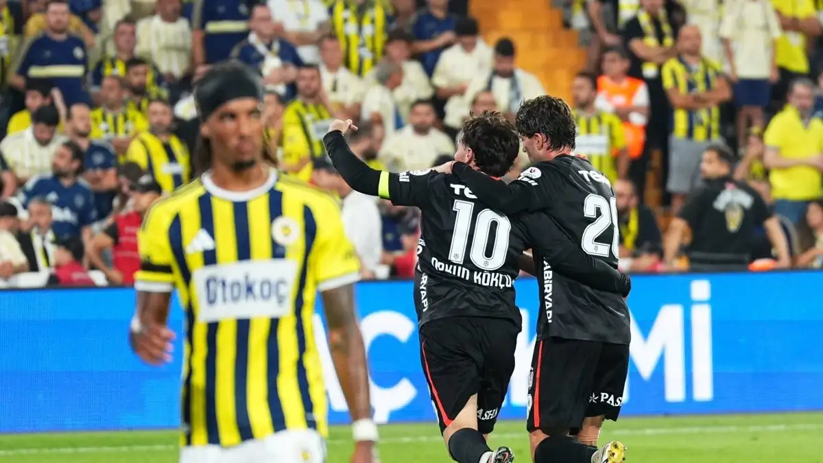 Beşiktaś dient Fenerbahçe van repliek na derby met ‘Welcome to Kadıköy’