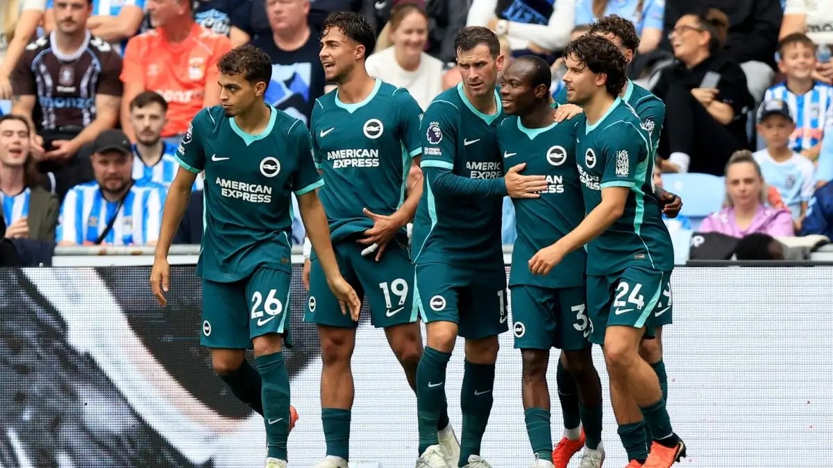 Brighton wint met 5-0 van Coventry, Ferdi Kadıoğlu speelt volledige wedstrijd
