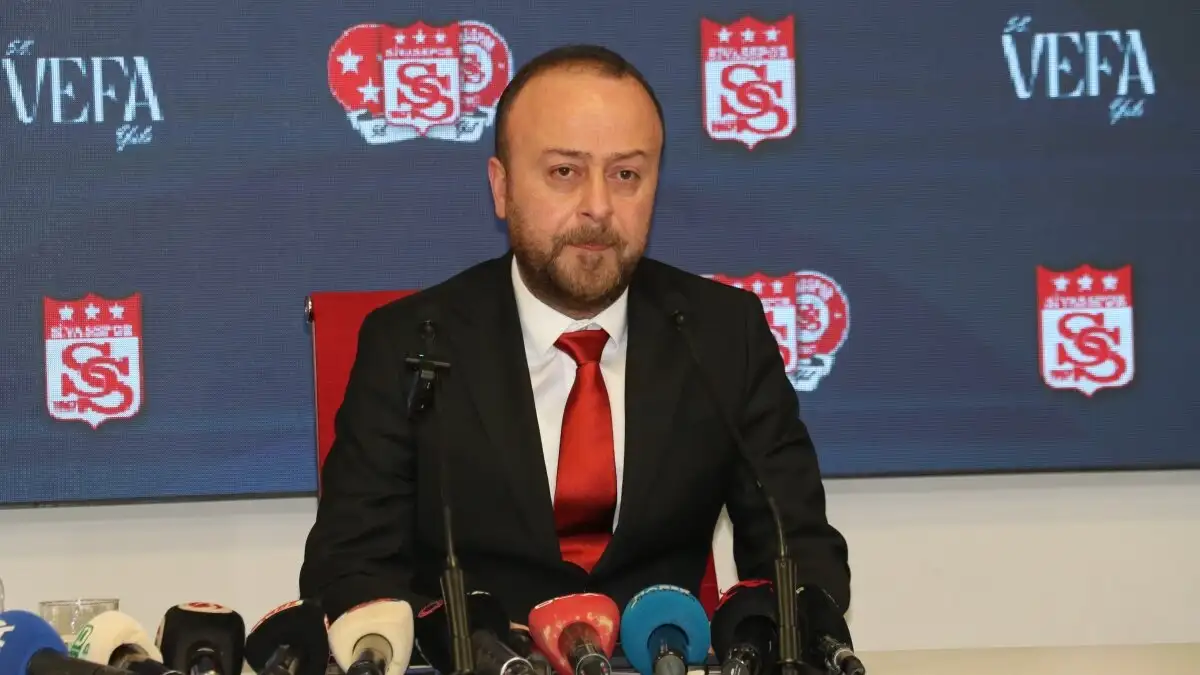 Sivasspor-voorzitter Özçoban uit fel kritiek op VAR na gelijkspel tegen Muğlaspor