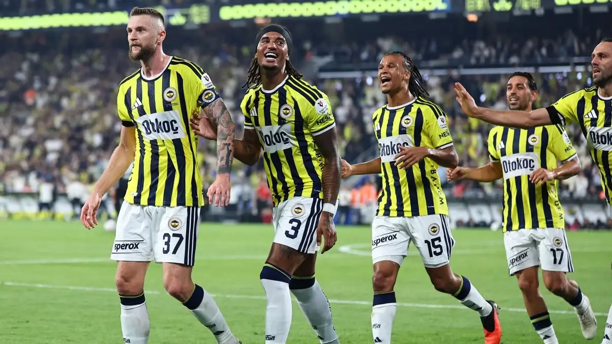 Fenerbahçe's bionische verdediger Milan Skriniar zet zijn grenzen op de proef