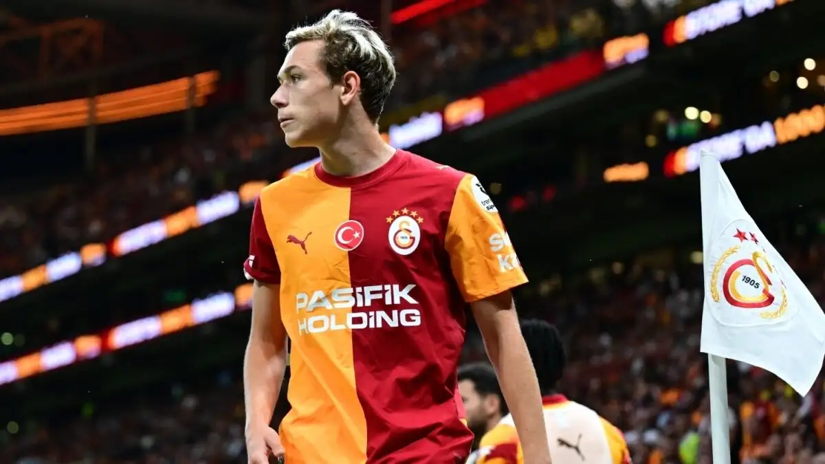 Aleksey Batrakov krijgt eerste Rusland-ooproep na Galatasaray-transfer