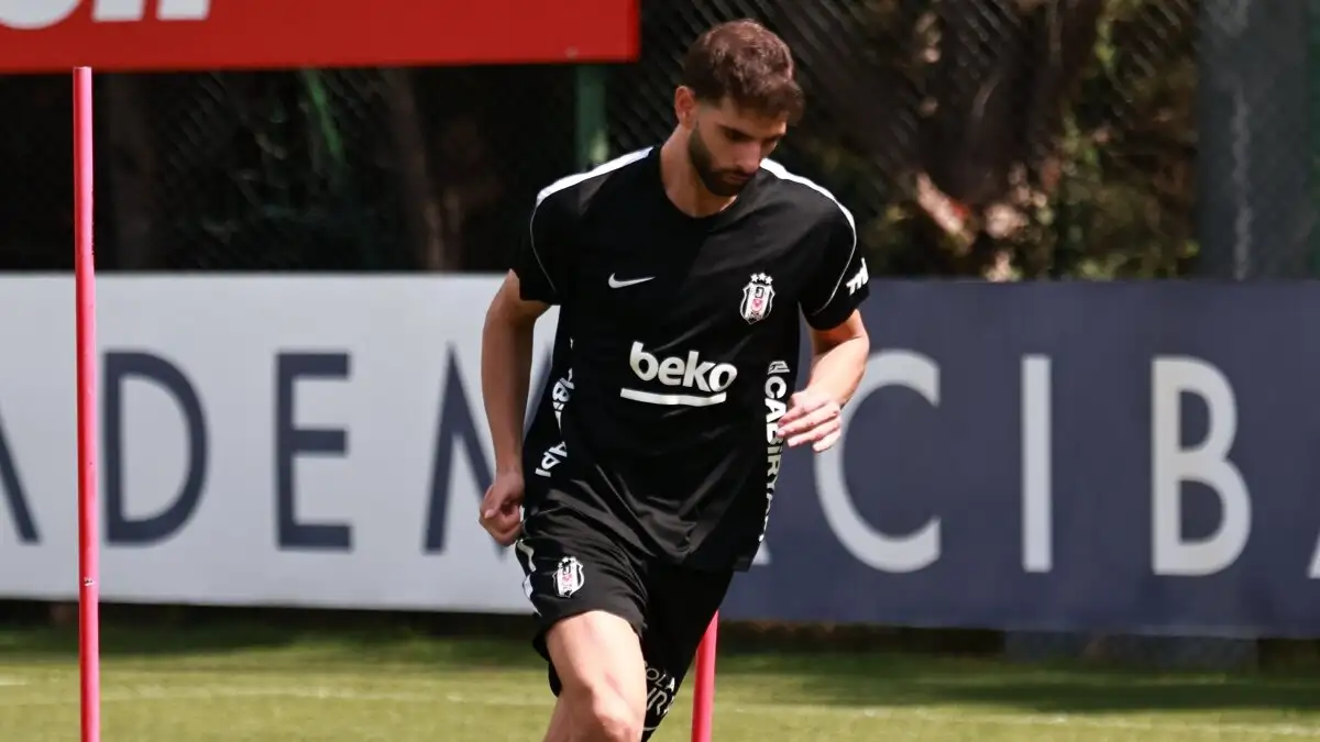 Beşiktaş-plan: Italiano bereidt Ümit Akdağ voor op debuut na interlandperiode