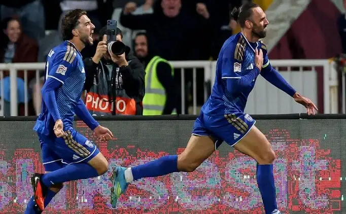 Vedat Muriqi scoort laat en bezorgt Kosovo 1-0 zege op Ierland