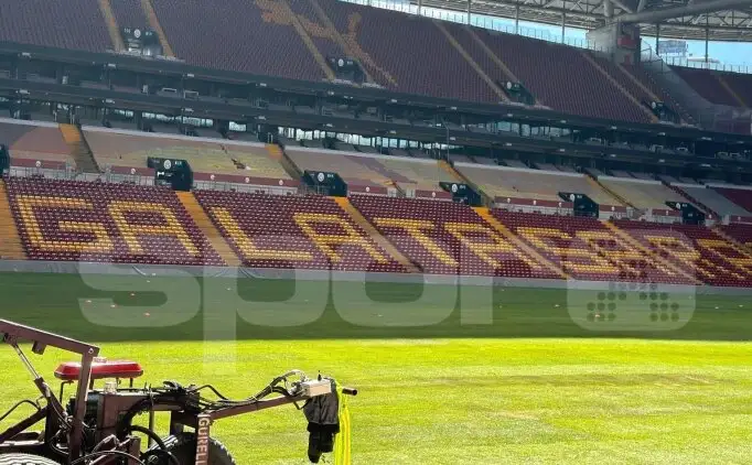 Galatasaray-voorzitter Dursun Özbek bevestigt: Rams Park-pitch klaar vanaf 5 oktober