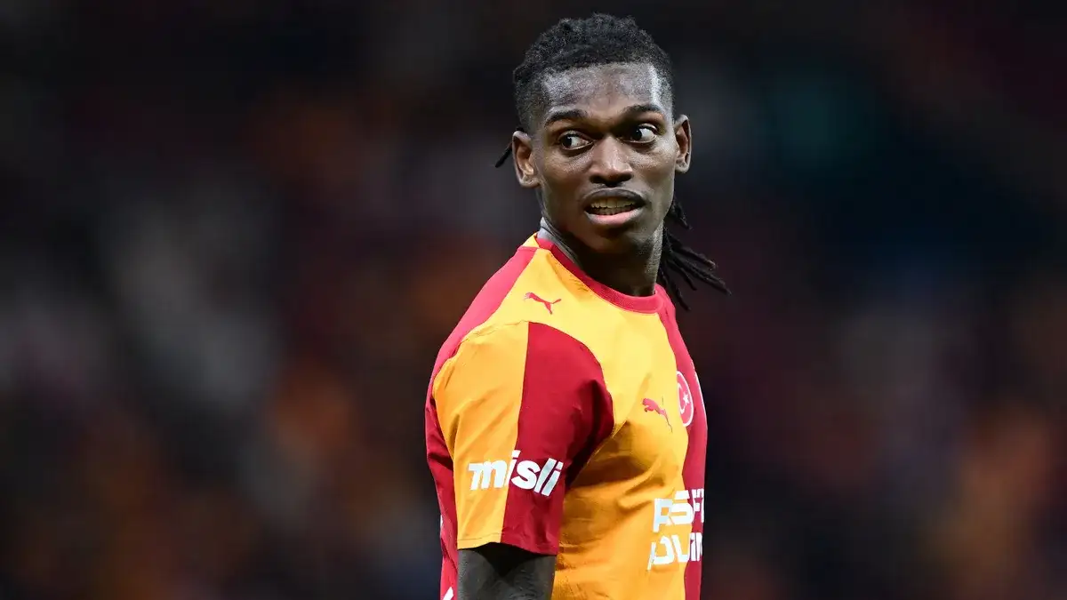 Rafael Leao doet opvallende transferbekentenis: gelukkig en ambitieus, mogelijk richting Galatasaray
