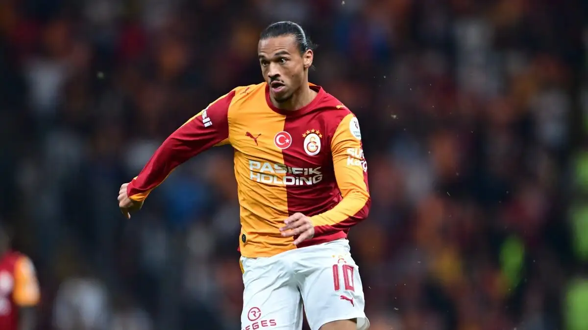 Okan Buruk laat Leroy Sane op de bank voor wedstrijd tegen Kasımpaşa