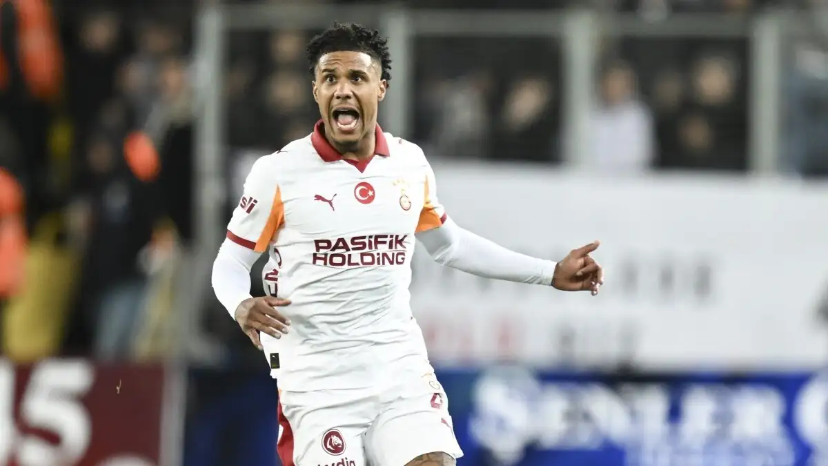 Galatasaray licht optie in contract Ismail Jakobs en behoudt Senegalese linksback