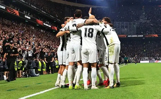 Beşiktaş-verdediging scoort: Murillo, Yılmaz en Topçu dragen bij aan aanval