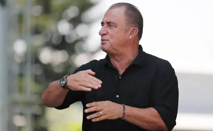 Fatih Terim ziet Galatasaray als kampioensfavoriet voor vijfde opeenvolgende titel