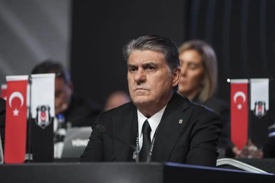 Serdal Adalı geeft flitsende uitspraken over scheidsrechters en MHK namens Beşiktaş