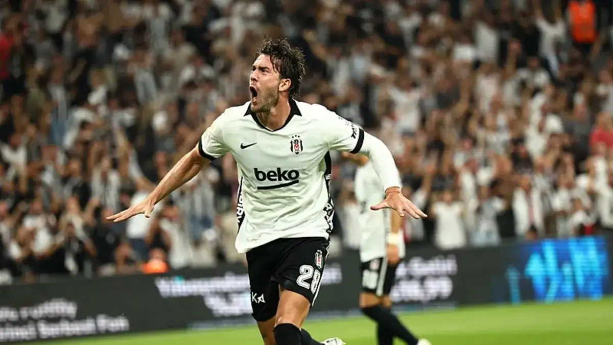 Beşiktaş juicht over herstelde Dusan Vlahovic voor uitduel met Kocaelispor