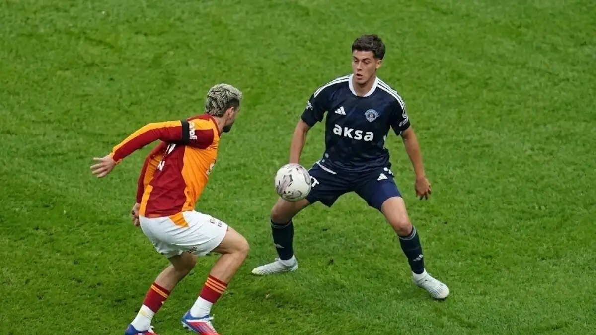 Galatasaray vroeg om strafschop tegen Kasımpaşa, VAR liet doorspelen