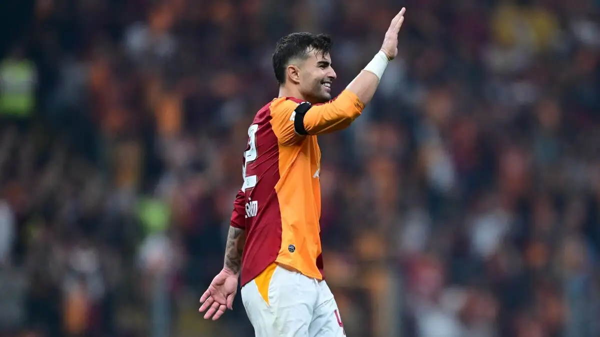 Abdülkerim Bardakcı scoort twee keer op rij thuis voor Galatasaray