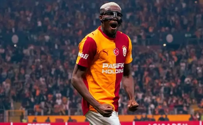 Victor Osimhen maakt rentree tegen Kasımpaşa en levert directe assist