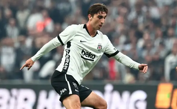 Beşiktaş-trainer Vincenzo Italiano loft Fabio Miretti: 'Hij verdient een basisplaats'